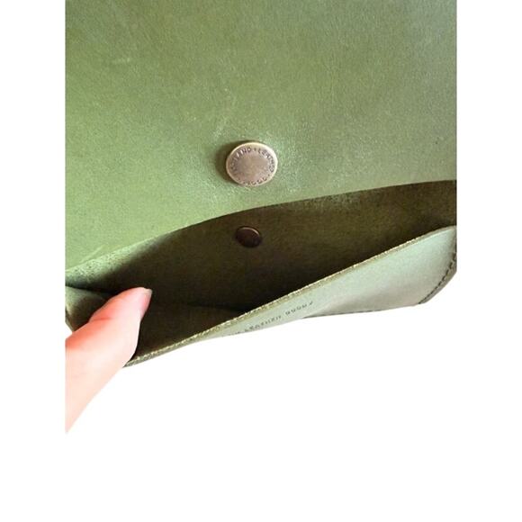 Portland Leather Goods Green Full-Grain Wallet Tri-Fold Card Holder - Picture 5 of 8